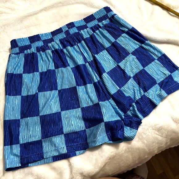 Bad Boys & Belles Blue Trendy Checkered Crinkle Shorts Size L Elastic Waist - Picture 1 of 6